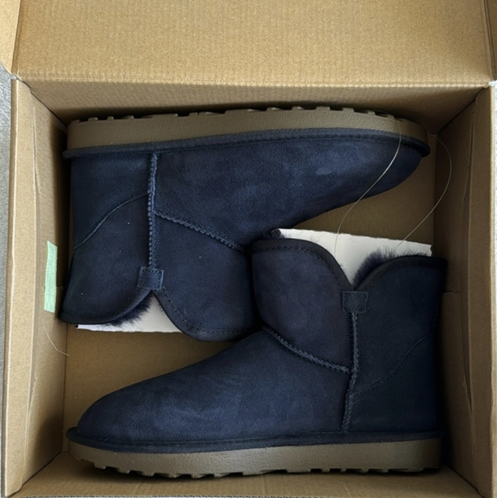 Kirkland signature ladies shearling boots